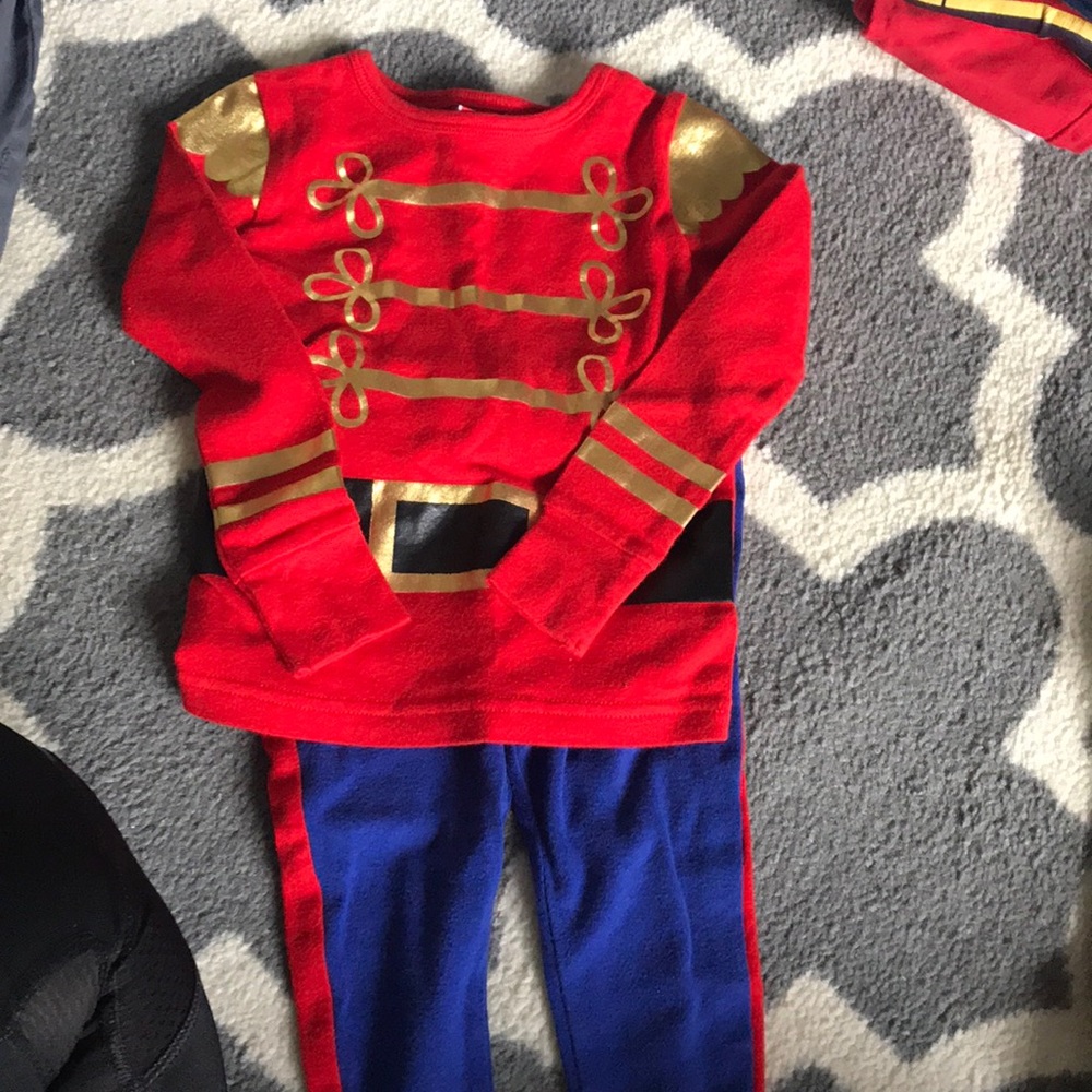 3T Toy soldier holiday PJs